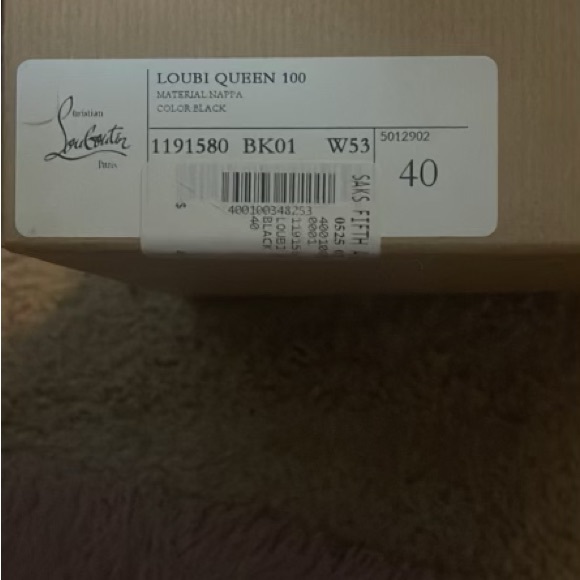 New never worn LV sandals - Picture 4 of 8